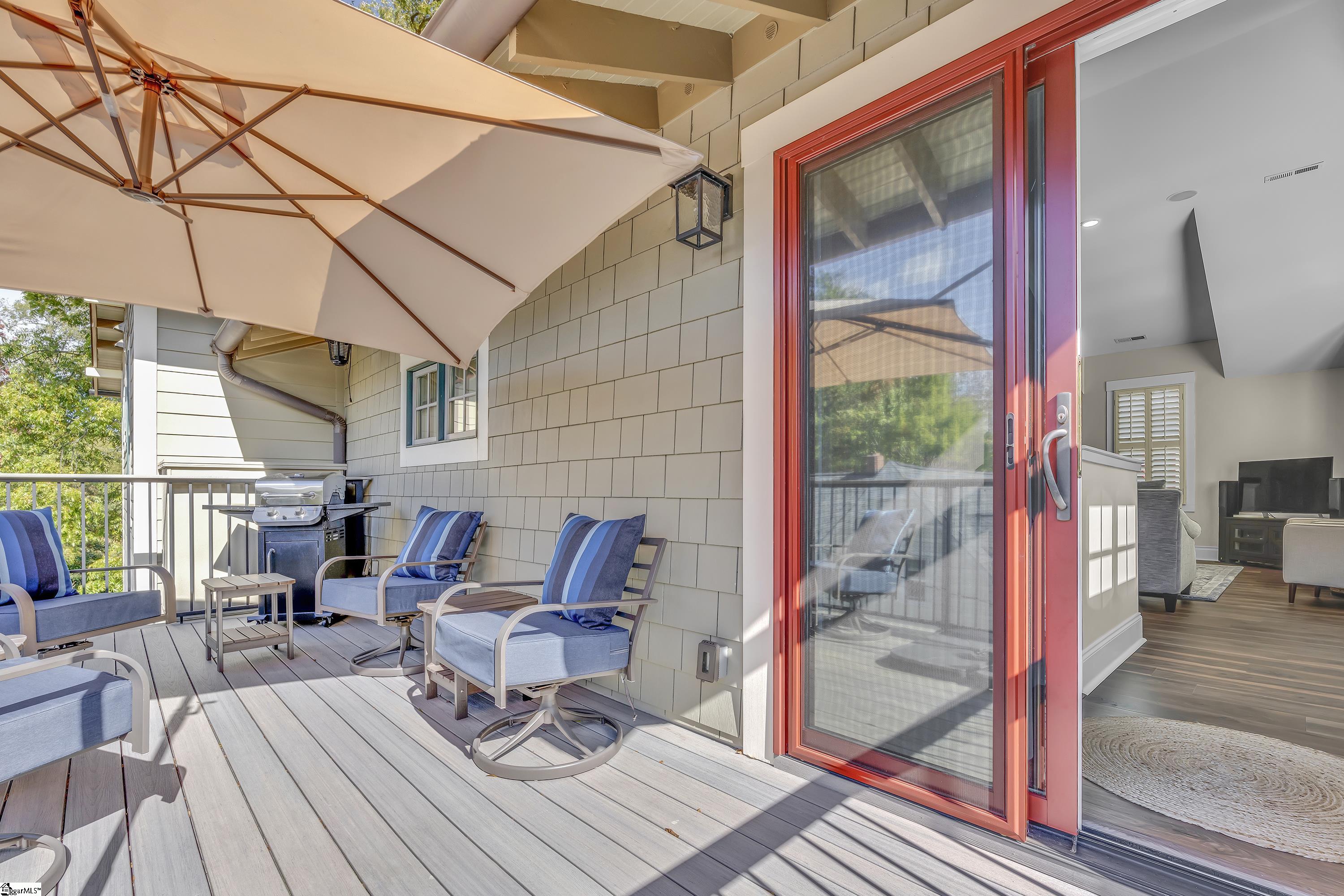 Greenville, South Carolina 29601, United States, 3 Bedrooms Bedrooms, ,4 BathroomsBathrooms,Residential,Active,238522