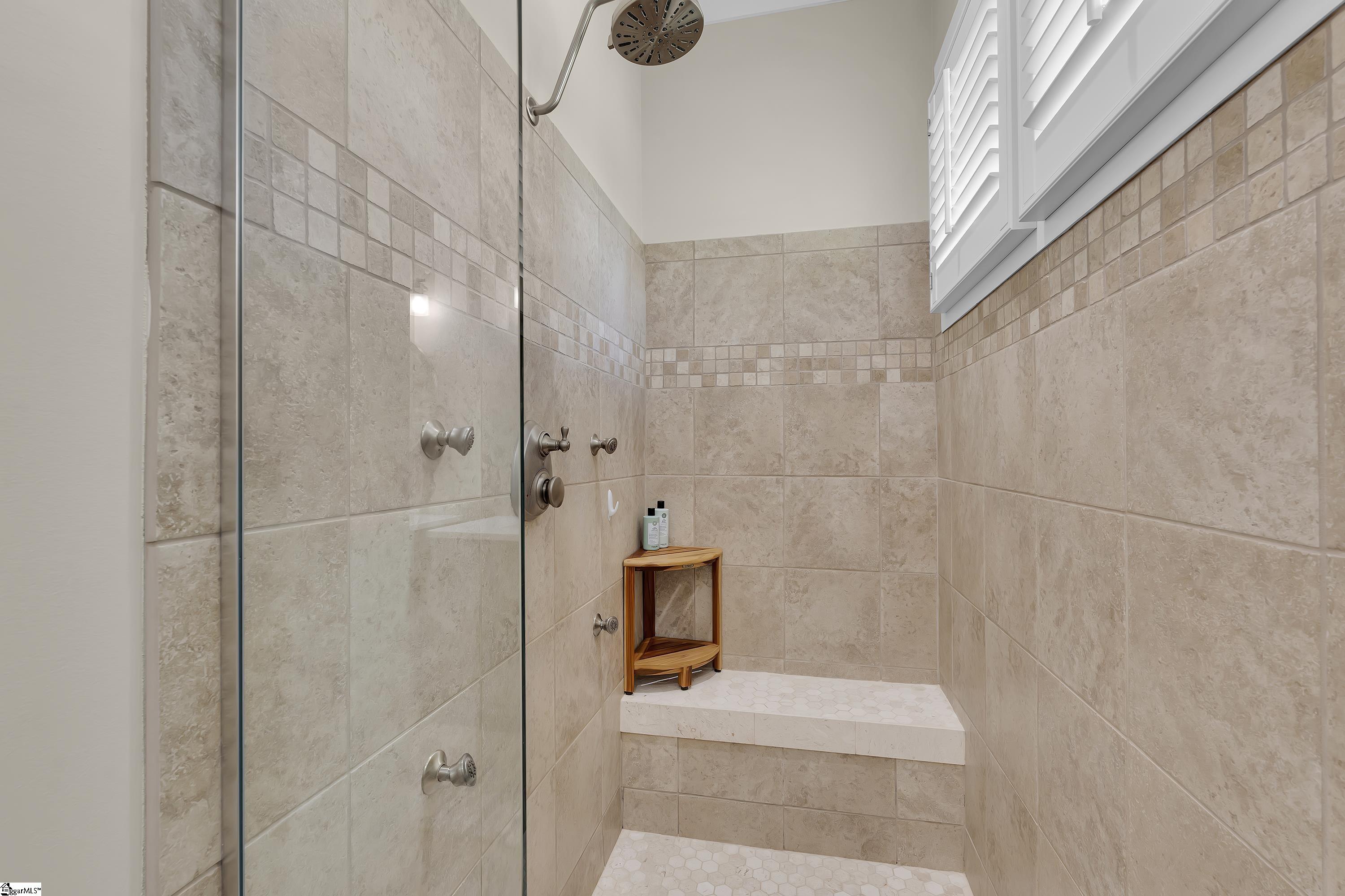 Greenville, South Carolina 29601, United States, 3 Bedrooms Bedrooms, ,4 BathroomsBathrooms,Residential,Active,238522