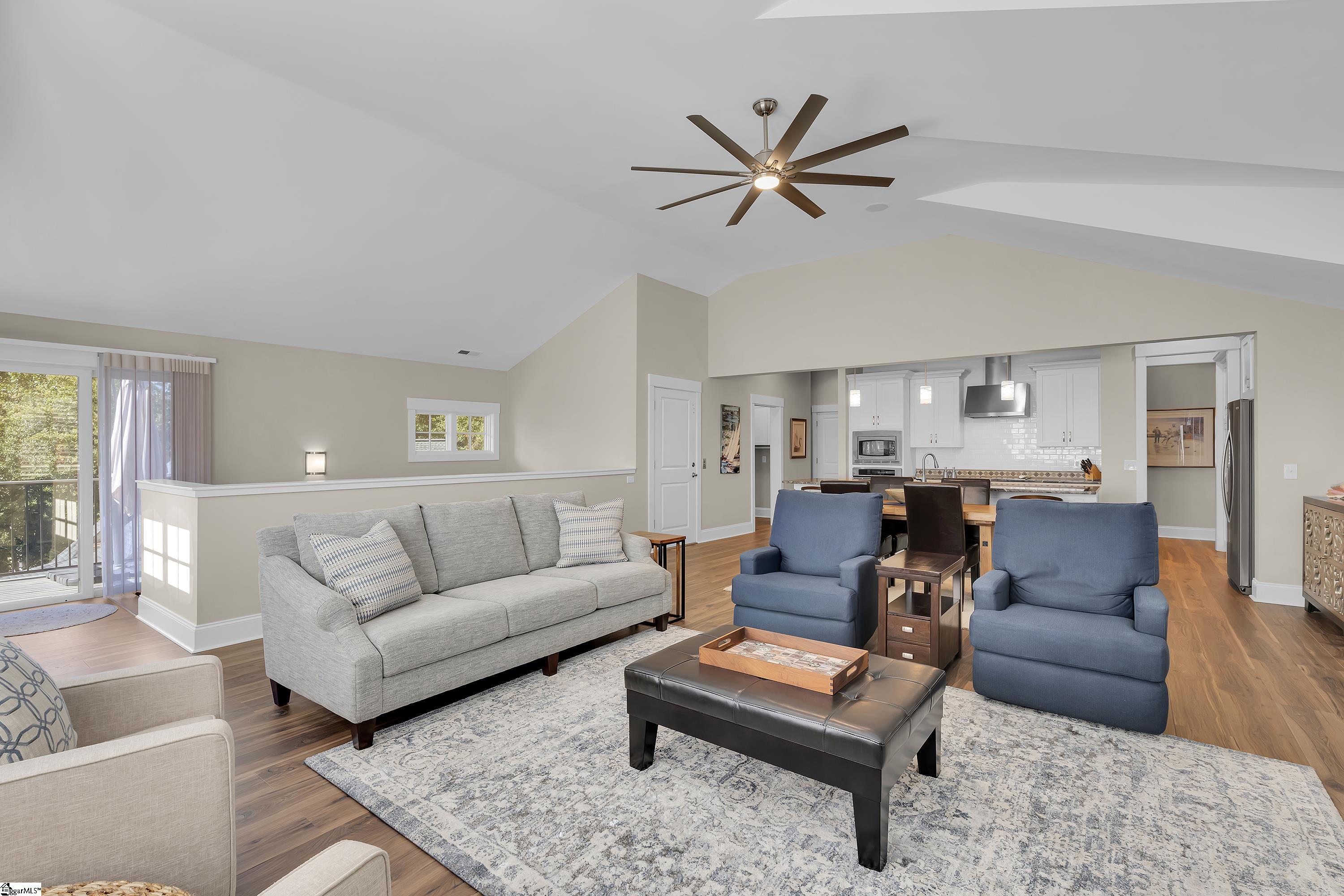 Greenville, South Carolina 29601, United States, 3 Bedrooms Bedrooms, ,4 BathroomsBathrooms,Residential,Active,238522