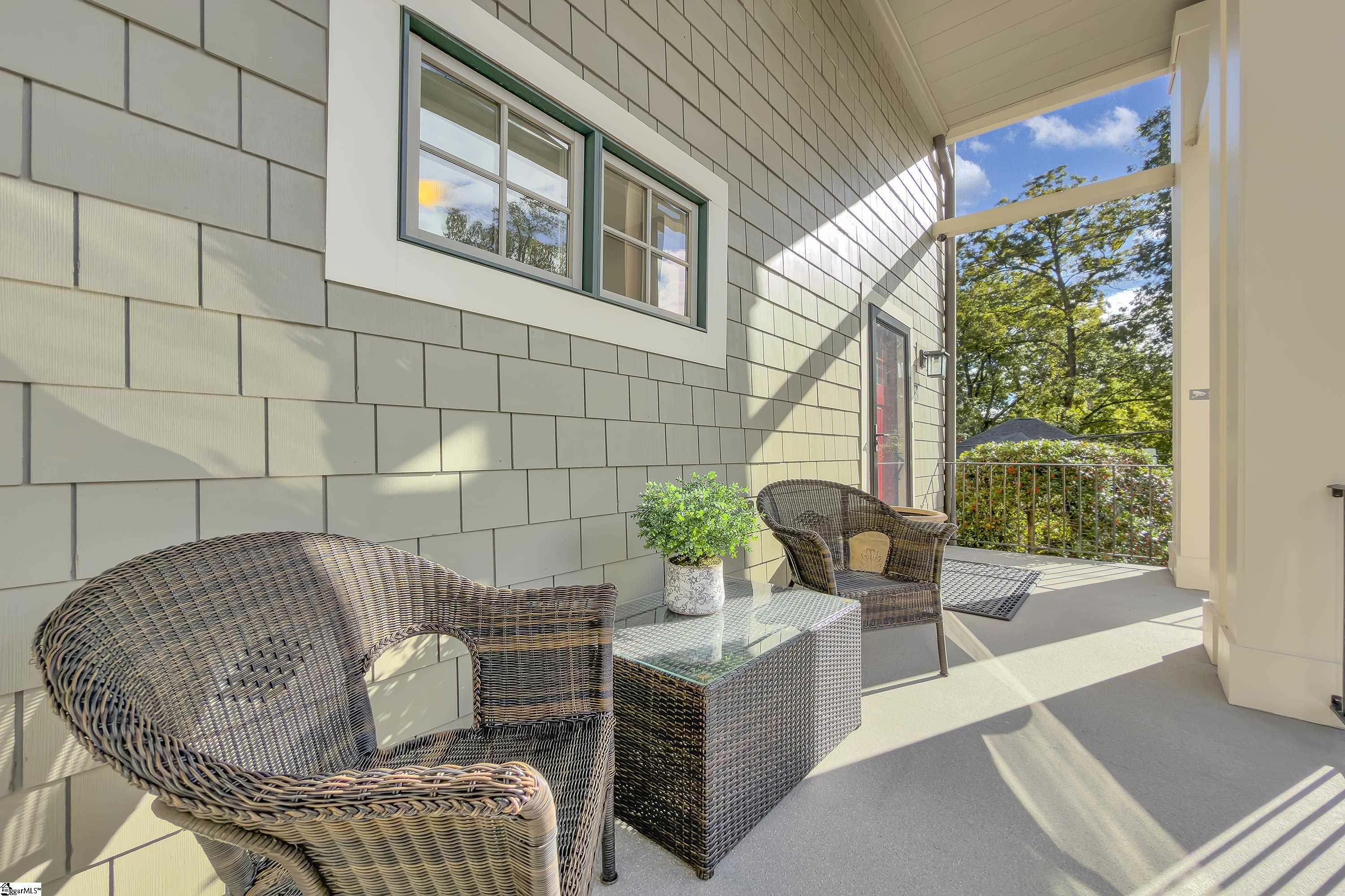 Greenville, South Carolina 29601, United States, 3 Bedrooms Bedrooms, ,4 BathroomsBathrooms,Residential,Active,238522