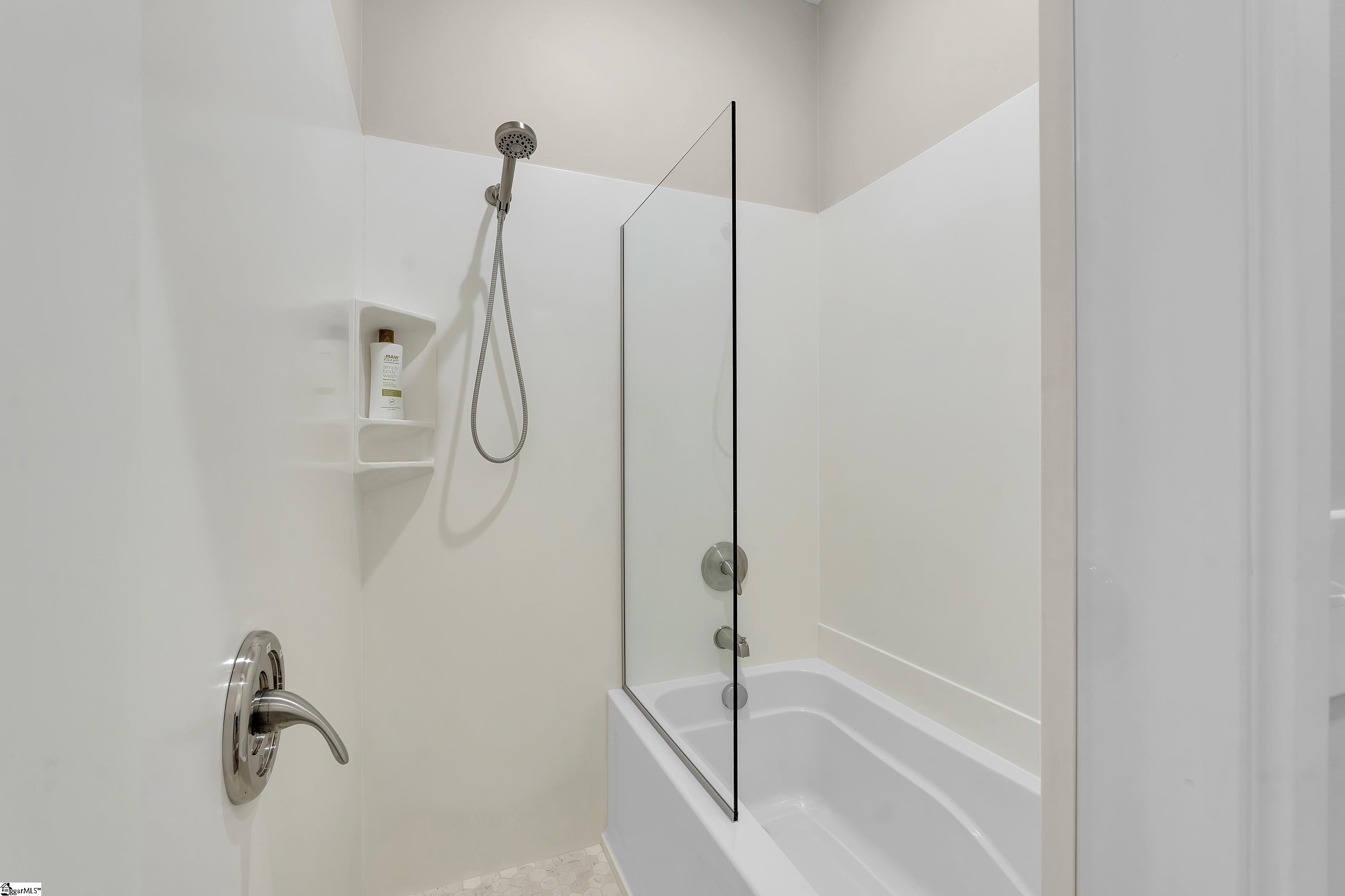 Greenville, South Carolina 29601, United States, 3 Bedrooms Bedrooms, ,4 BathroomsBathrooms,Residential,Active,238522