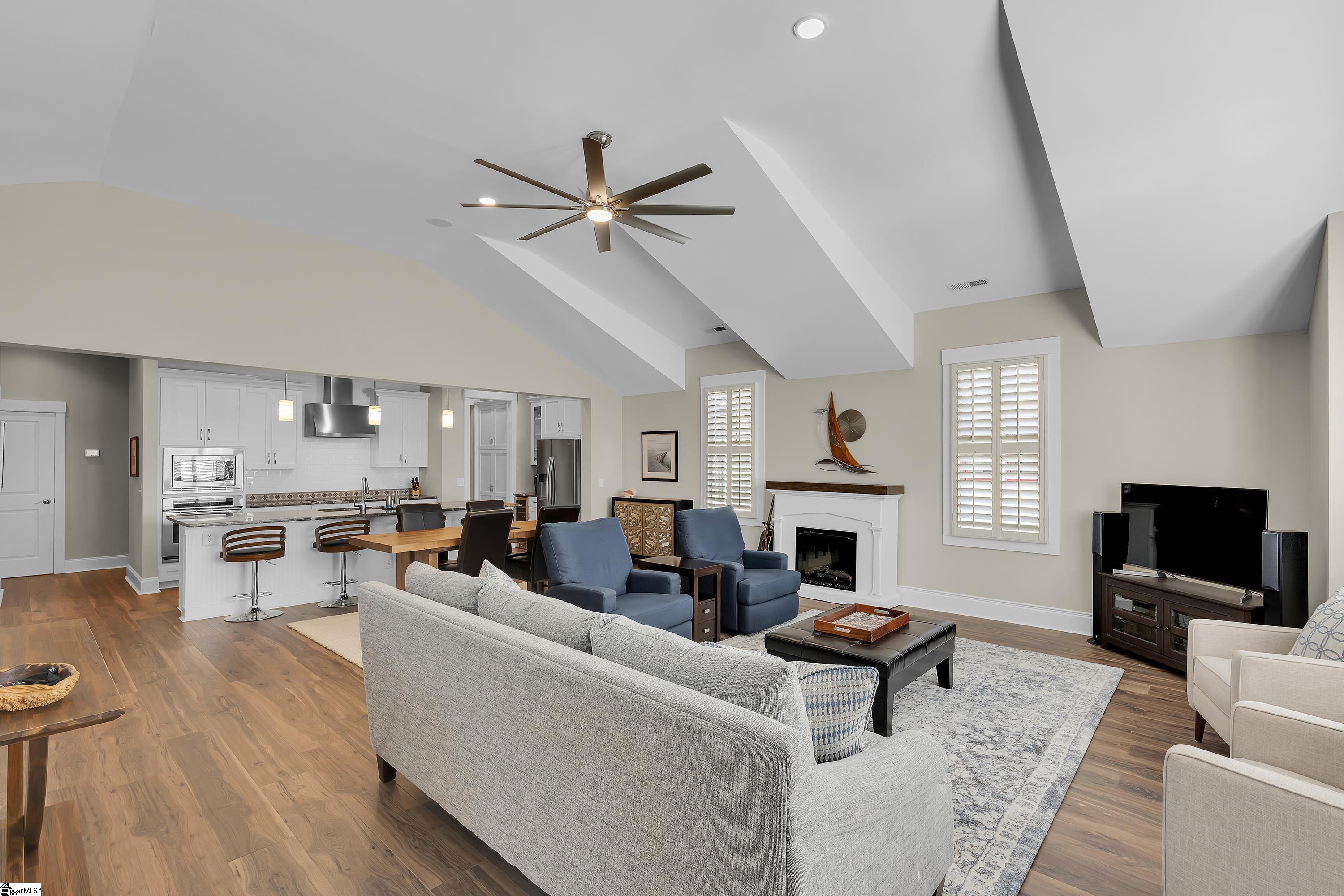 Greenville, South Carolina 29601, United States, 3 Bedrooms Bedrooms, ,4 BathroomsBathrooms,Residential,Active,238522