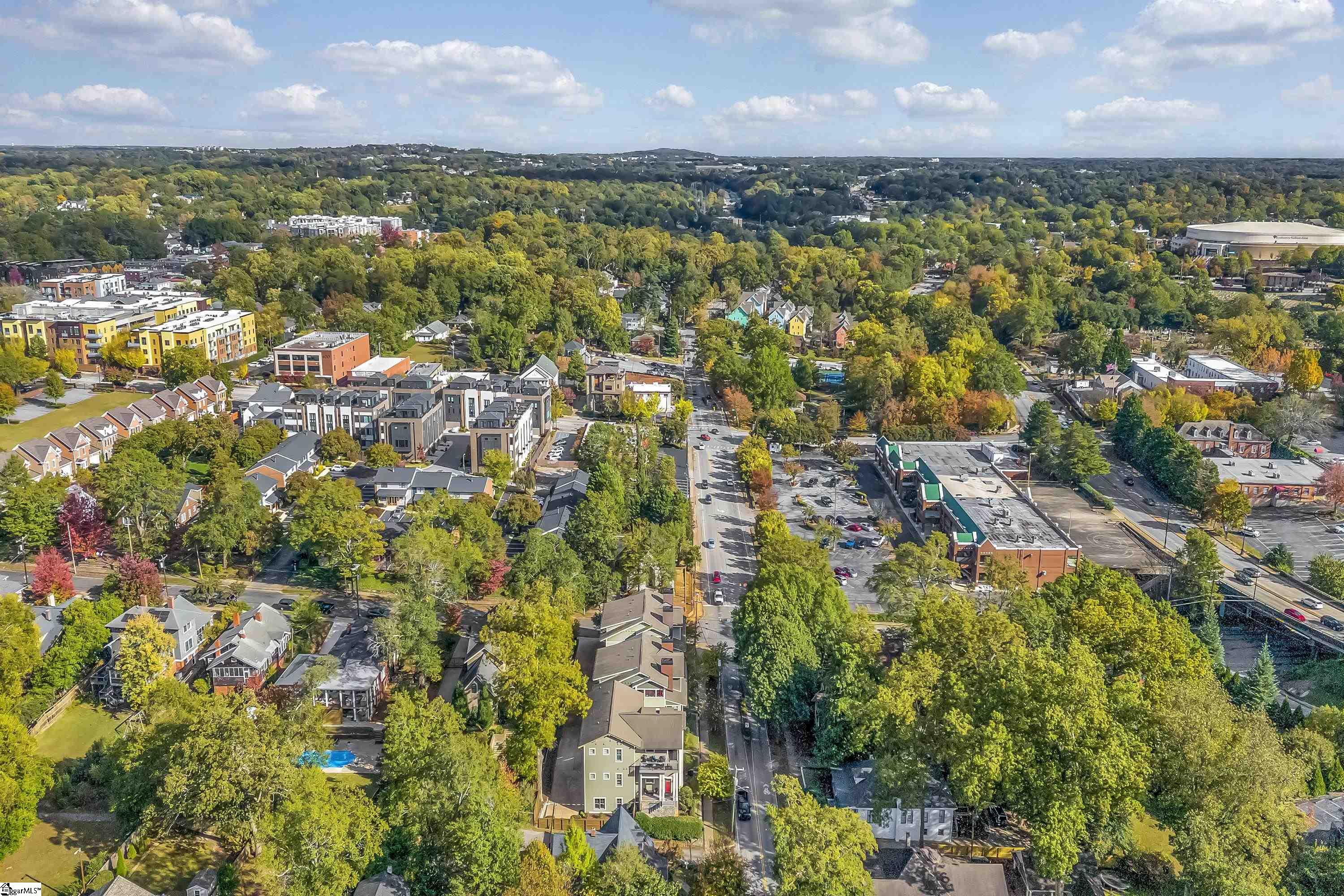 Greenville, South Carolina 29601, United States, 3 Bedrooms Bedrooms, ,4 BathroomsBathrooms,Residential,Active,238522