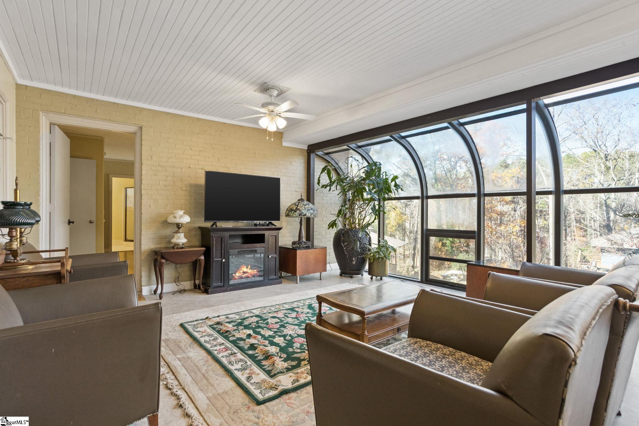 Greenville, South Carolina 29609, United States, 4 Bedrooms Bedrooms, ,4 BathroomsBathrooms,Residential,Active,245214