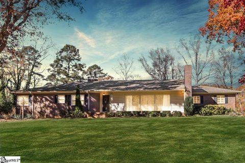 Photo of 22 Hillandale Circle, Greenville, SC 29609 (MLS # 1575210)