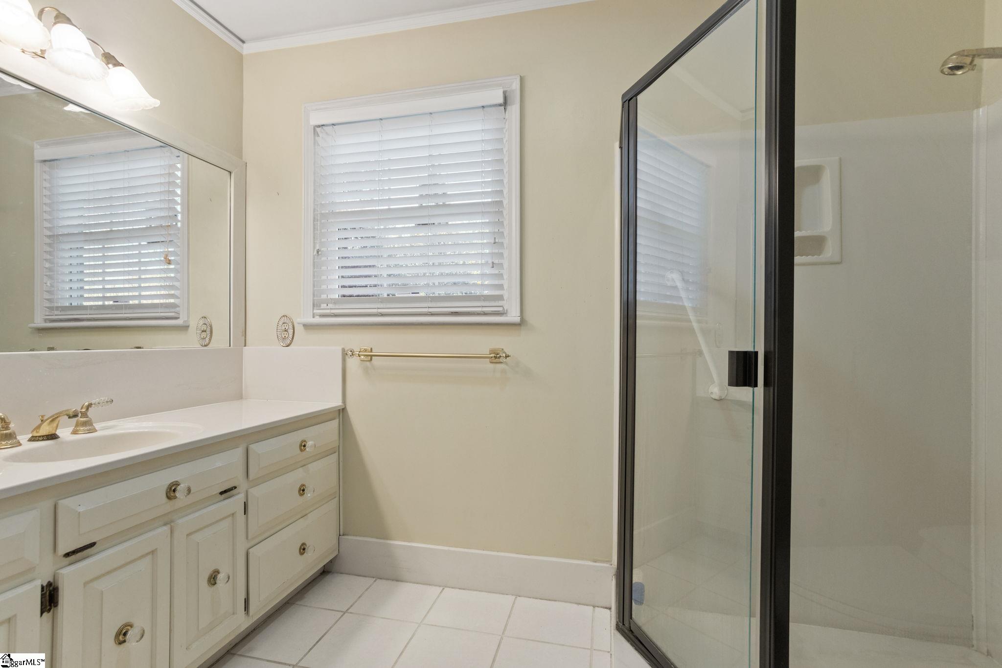 Greenville, South Carolina 29609, United States, 4 Bedrooms Bedrooms, ,4 BathroomsBathrooms,Residential,Active,245214