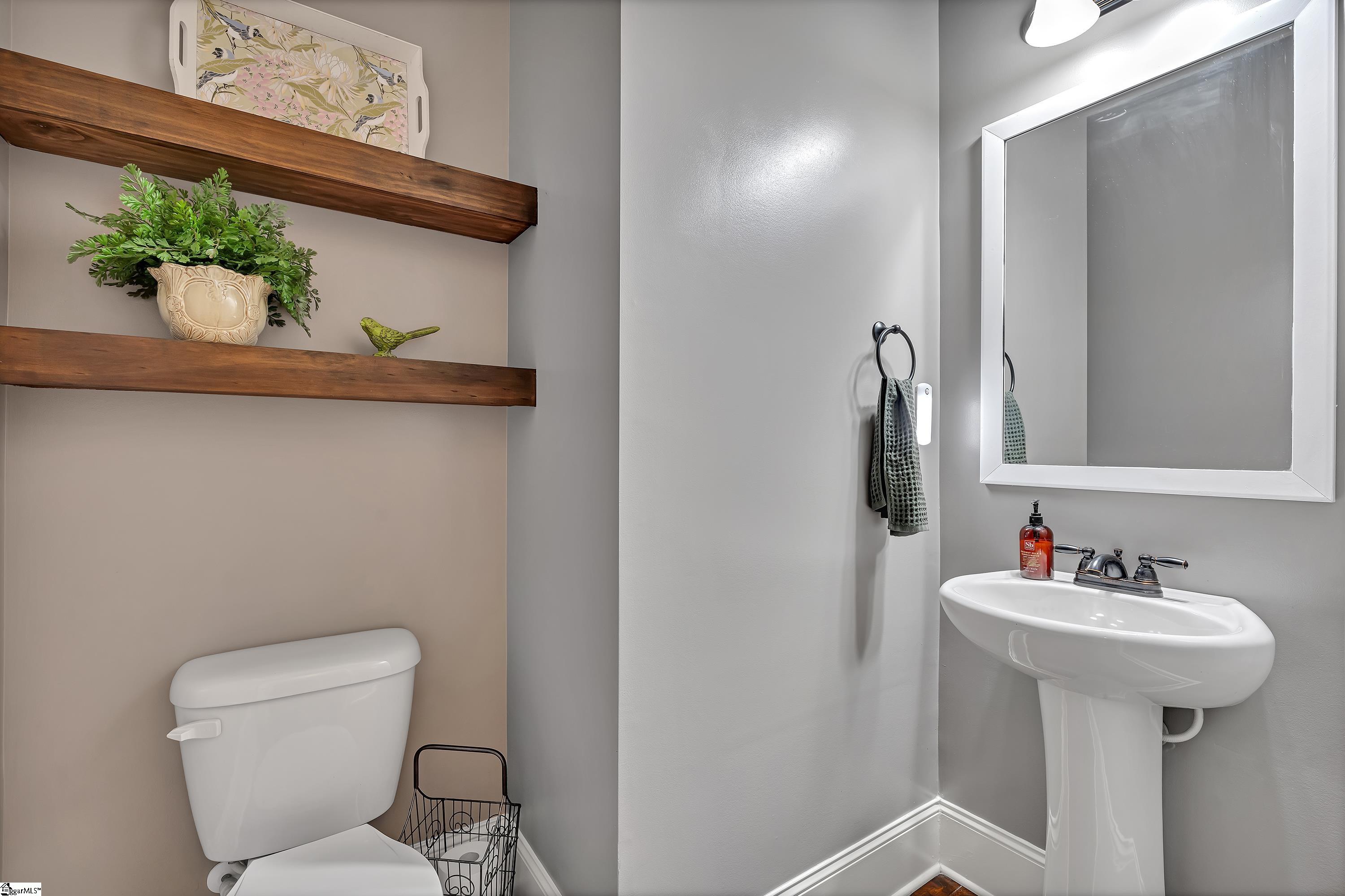 Greer, South Carolina 29650, United States, 5 Bedrooms Bedrooms, ,4 BathroomsBathrooms,Residential,Active,100299