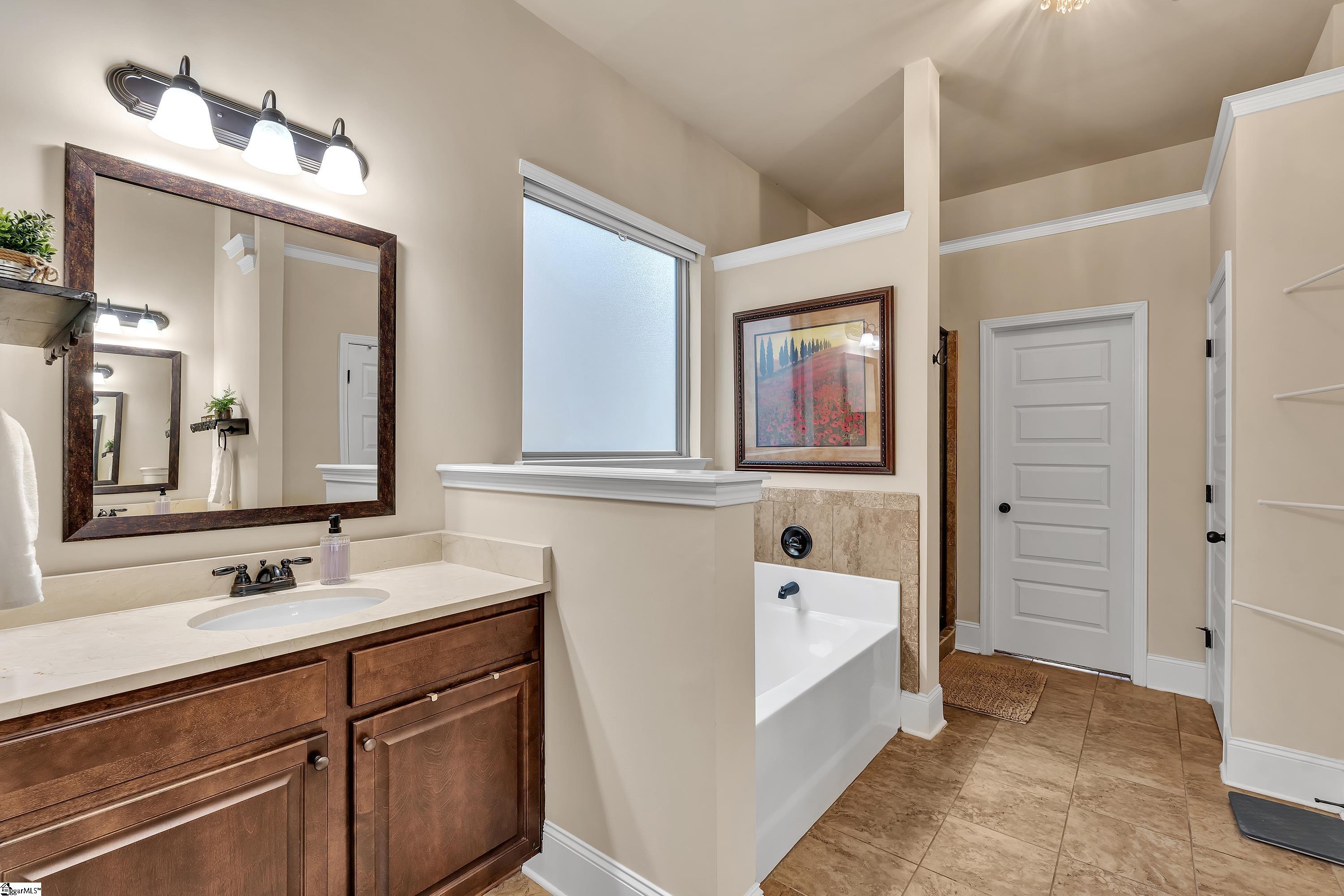 Greer, South Carolina 29650, United States, 5 Bedrooms Bedrooms, ,4 BathroomsBathrooms,Residential,Active,100299