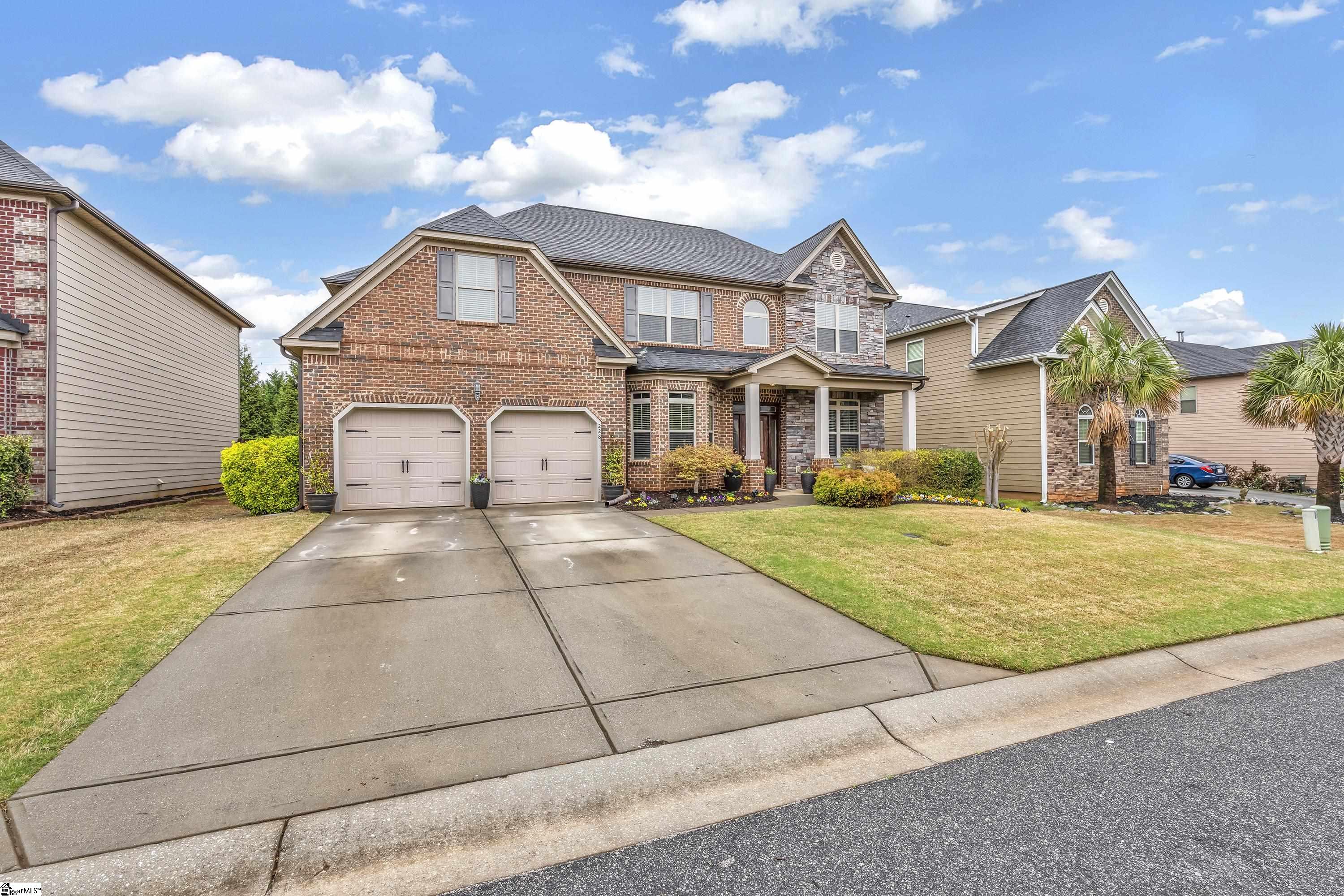 Greer, South Carolina 29650, United States, 5 Bedrooms Bedrooms, ,4 BathroomsBathrooms,Residential,Active,100299