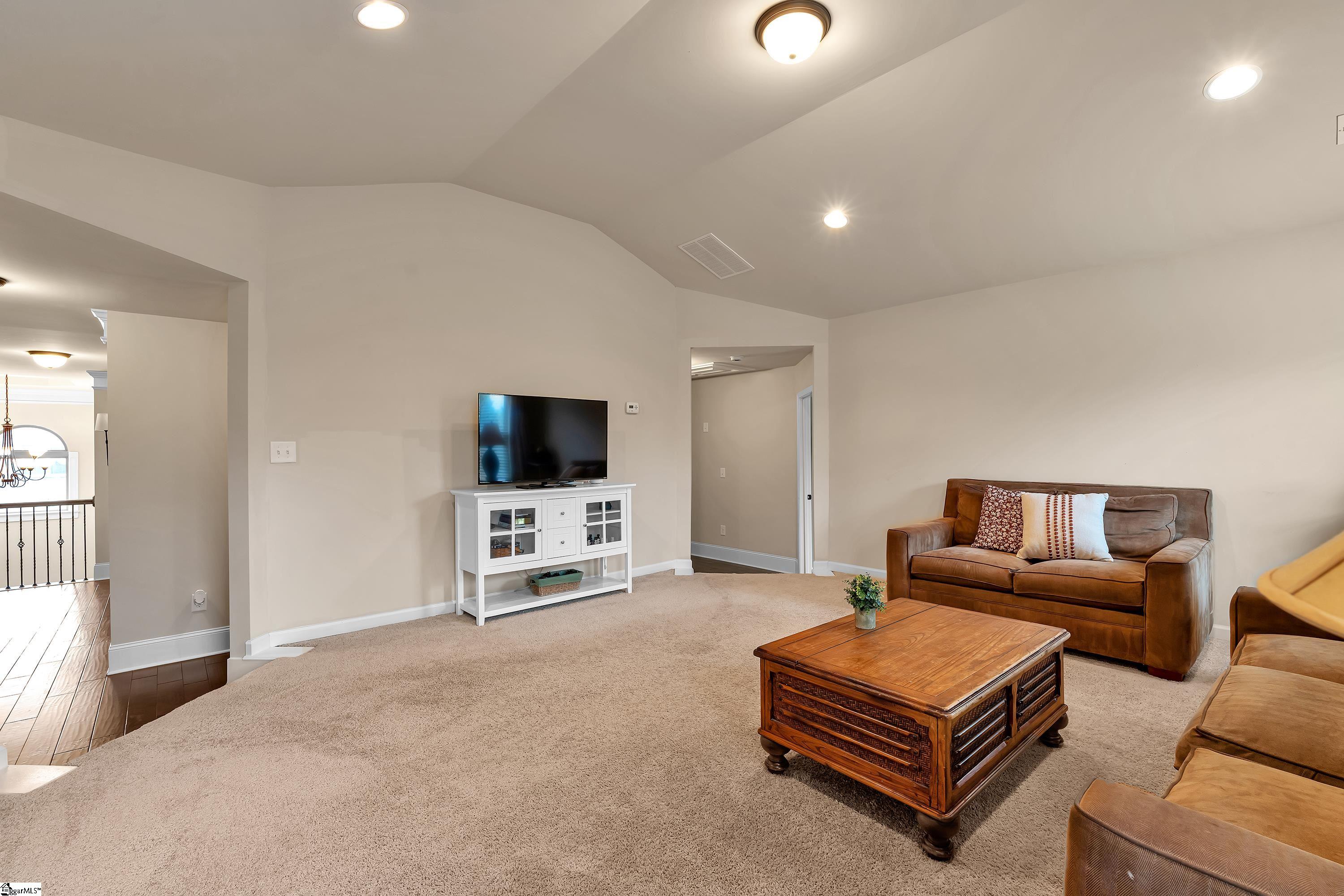 Greer, South Carolina 29650, United States, 5 Bedrooms Bedrooms, ,4 BathroomsBathrooms,Residential,Active,100299