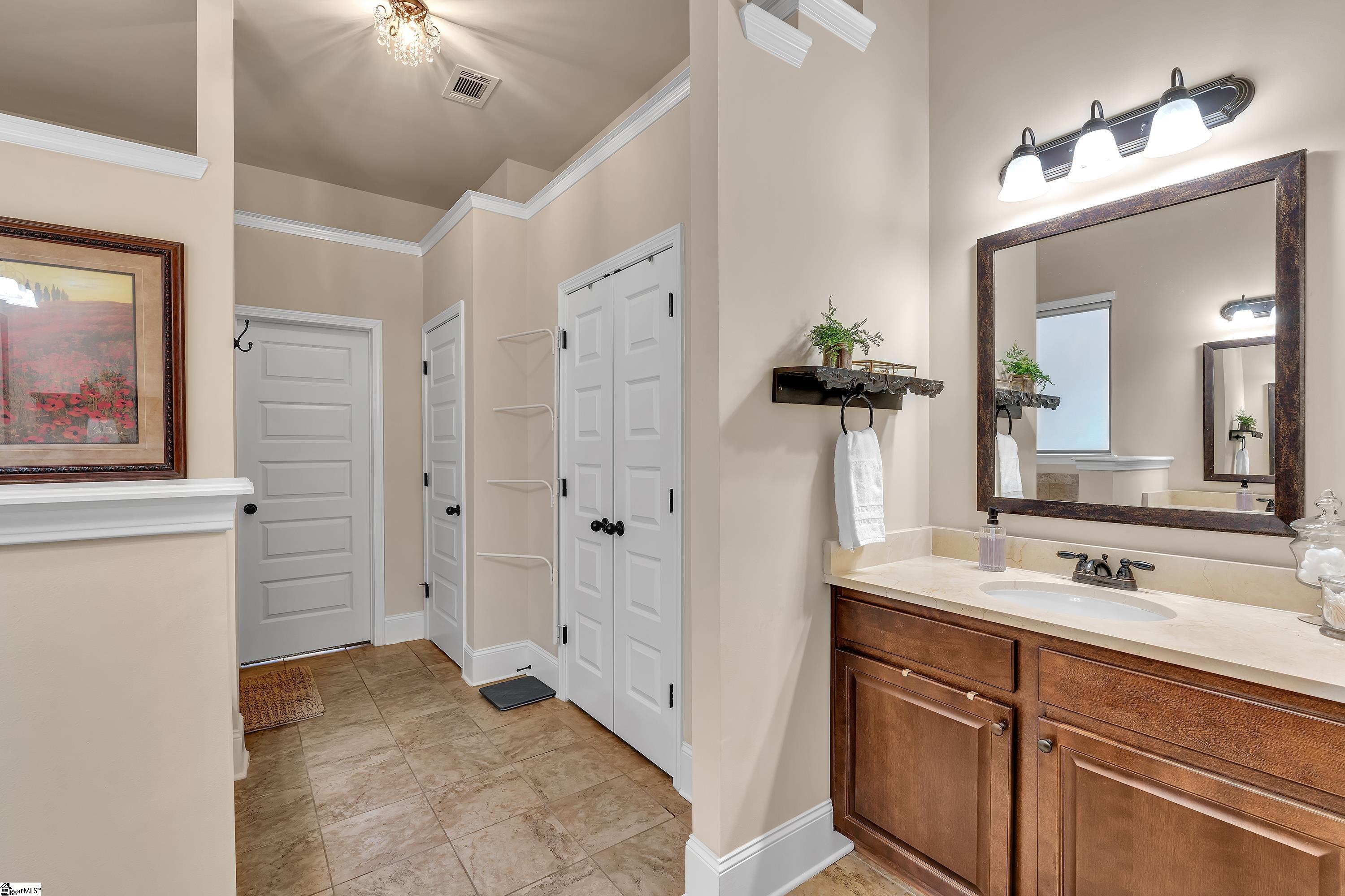 Greer, South Carolina 29650, United States, 5 Bedrooms Bedrooms, ,4 BathroomsBathrooms,Residential,Active,100299