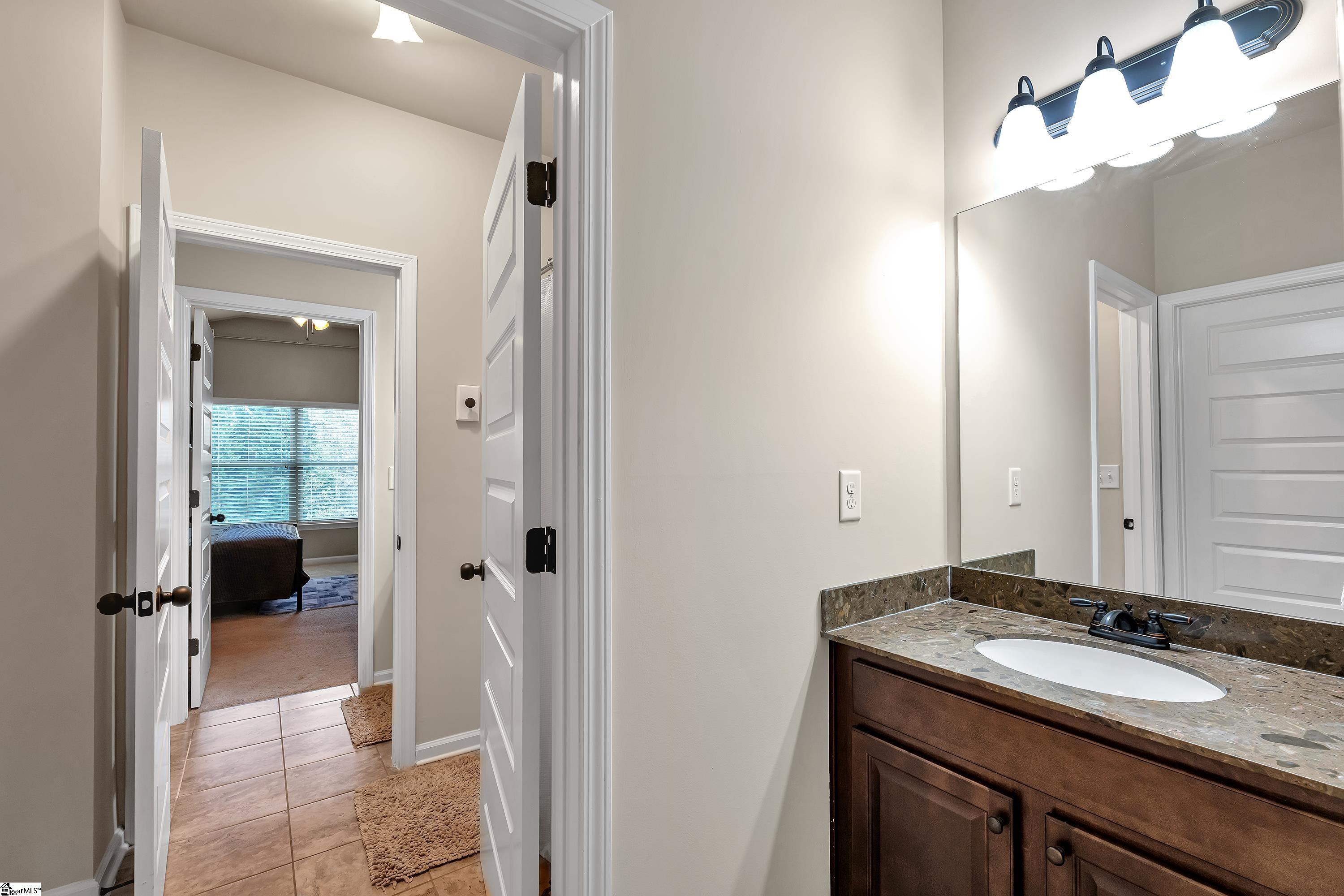 Greer, South Carolina 29650, United States, 5 Bedrooms Bedrooms, ,4 BathroomsBathrooms,Residential,Active,100299