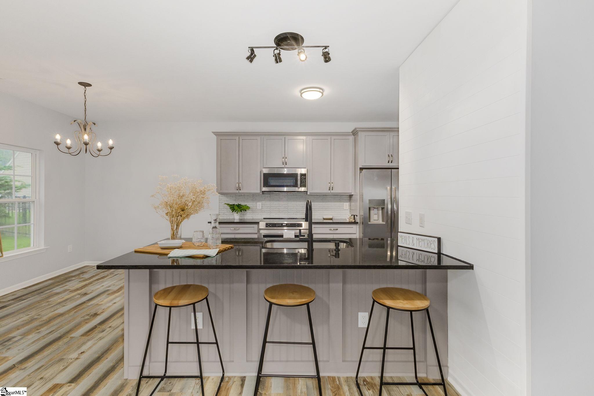 Easley, South Carolina 29642, United States, 4 Bedrooms Bedrooms, ,3 BathroomsBathrooms,Residential,Active,182839