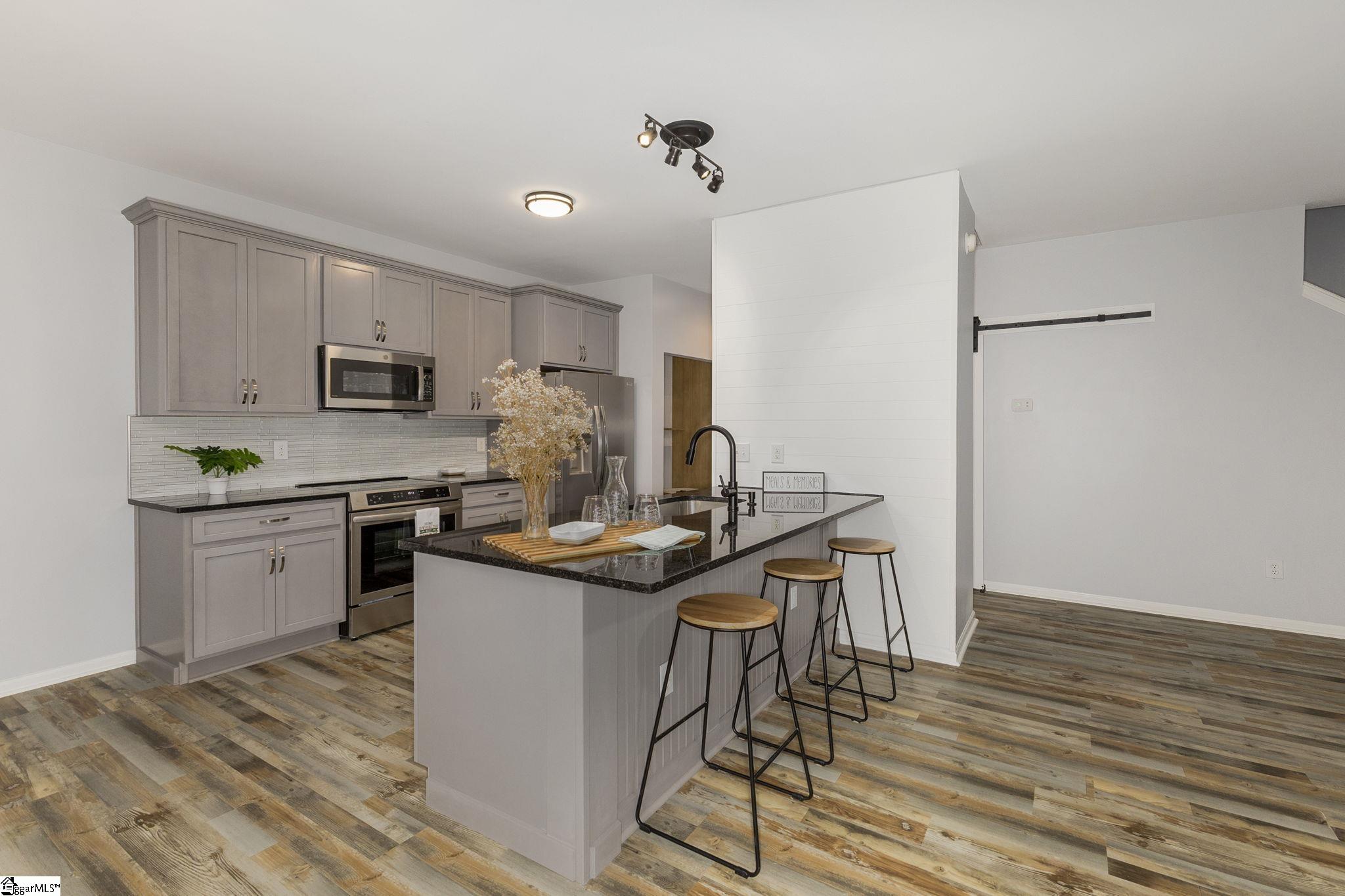 Easley, South Carolina 29642, United States, 4 Bedrooms Bedrooms, ,3 BathroomsBathrooms,Residential,Active,182839