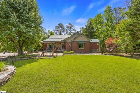 Photo of 213 Cox Ridge Court, Travelers Rest, SC 29690 (MLS # 1592041)