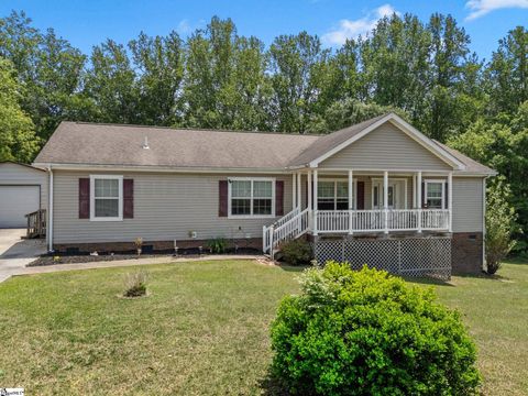 Photo of 111 Owens Drive, Inman, SC 29349 (MLS # 1590670)