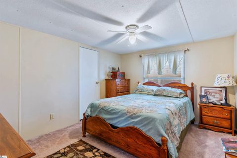 A home in Chesnee