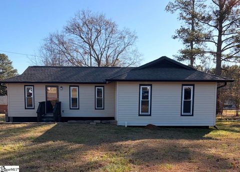 Photo of 202 Placid Court, Spartanburg, SC 29307 (MLS # 1577501)