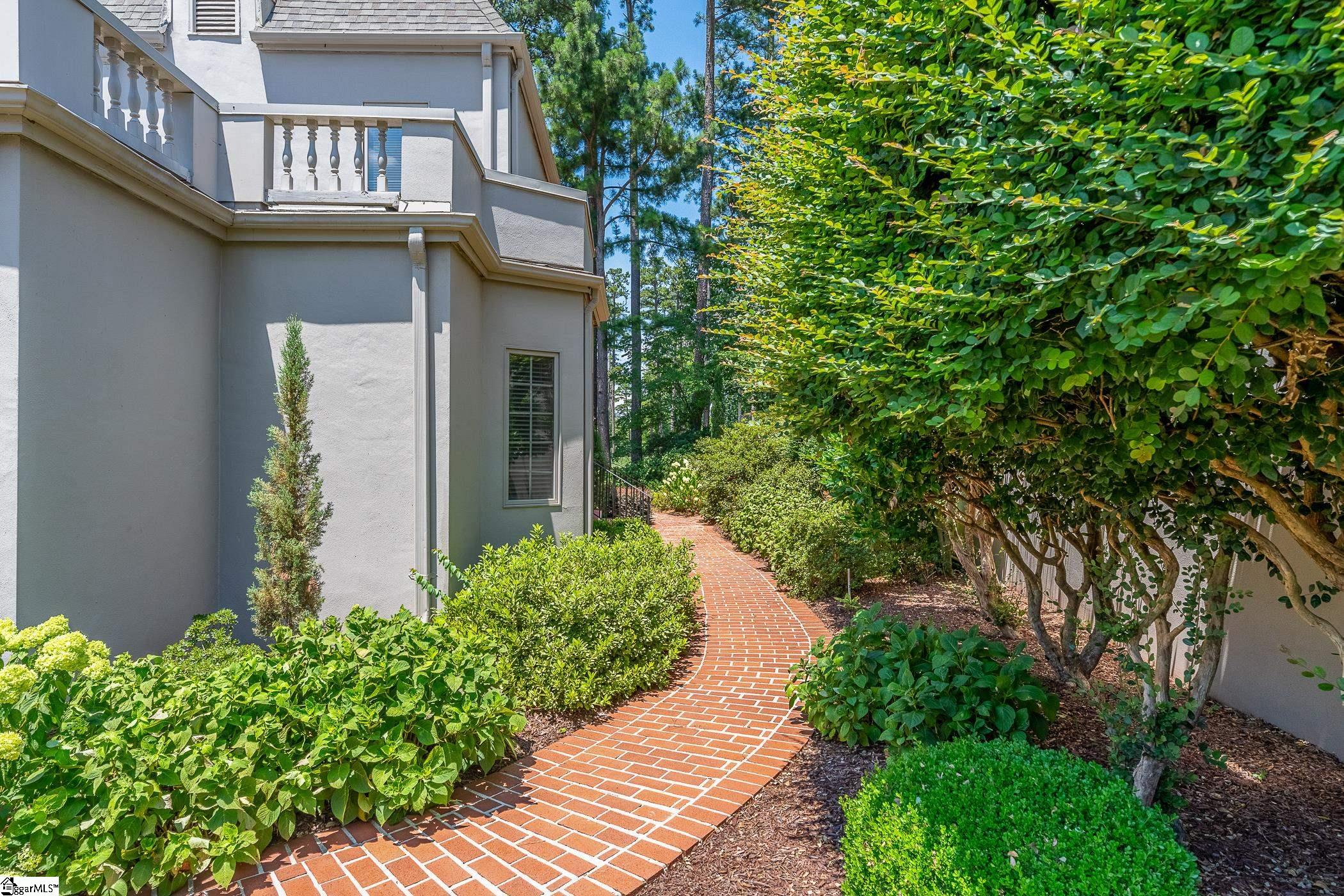 226 Castellan Drive