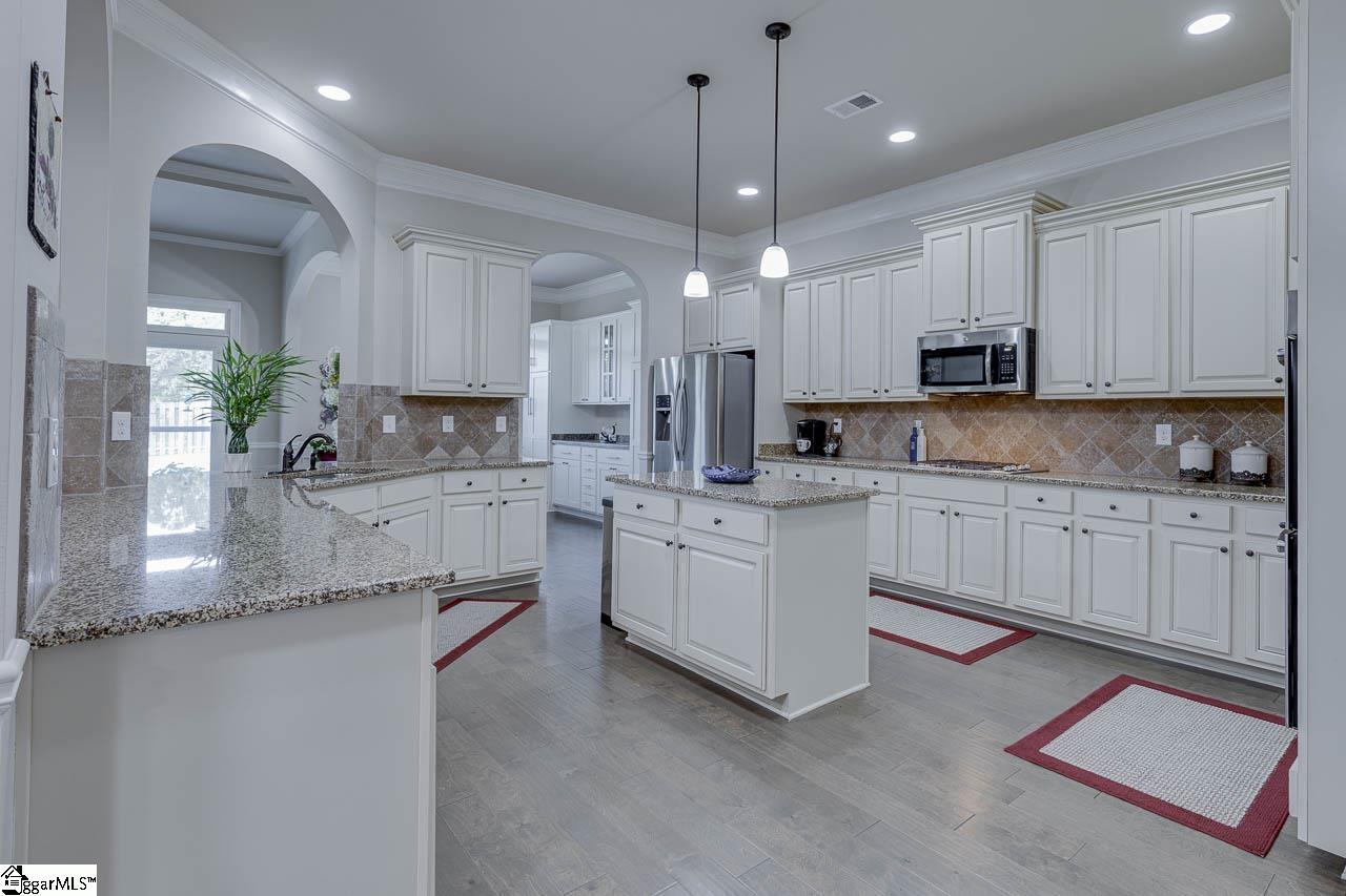 Simpsonville, South Carolina 29681, United States, 4 Bedrooms Bedrooms, ,4 BathroomsBathrooms,Residential,Contingent,204498