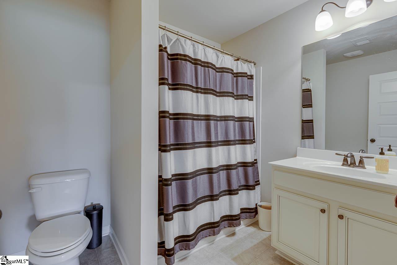 Simpsonville, South Carolina 29681, United States, 4 Bedrooms Bedrooms, ,4 BathroomsBathrooms,Residential,Contingent,204498