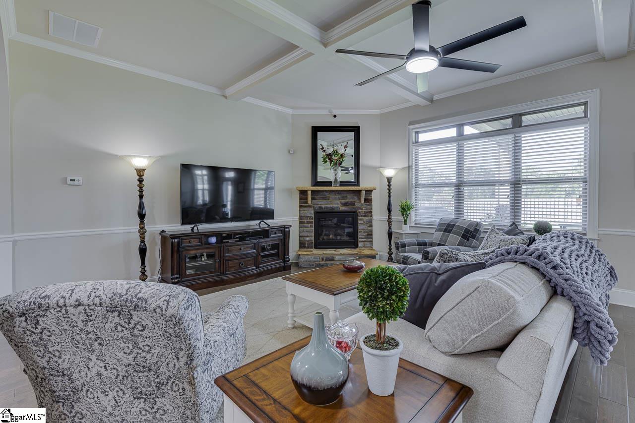 Simpsonville, South Carolina 29681, United States, 4 Bedrooms Bedrooms, ,4 BathroomsBathrooms,Residential,Contingent,204498