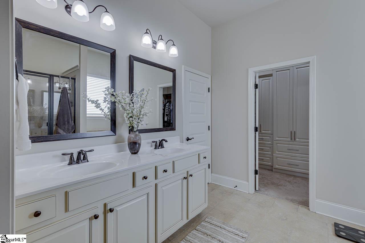 Simpsonville, South Carolina 29681, United States, 4 Bedrooms Bedrooms, ,4 BathroomsBathrooms,Residential,Contingent,204498