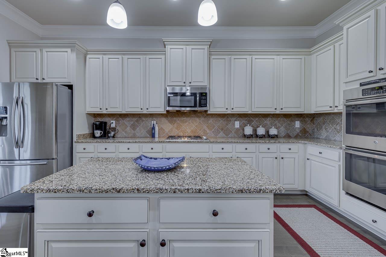 Simpsonville, South Carolina 29681, United States, 4 Bedrooms Bedrooms, ,4 BathroomsBathrooms,Residential,Contingent,204498