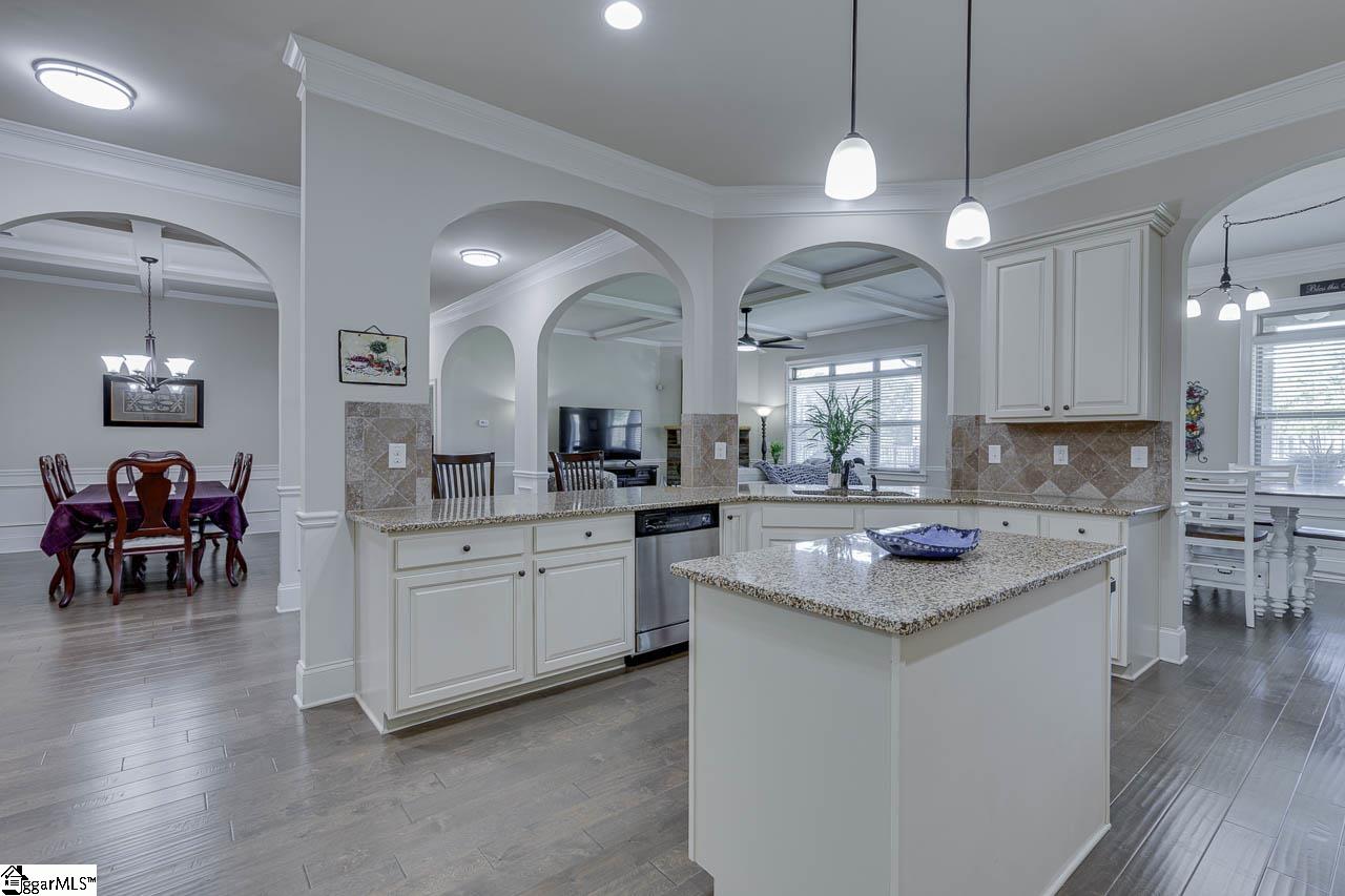 Simpsonville, South Carolina 29681, United States, 4 Bedrooms Bedrooms, ,4 BathroomsBathrooms,Residential,Contingent,204498