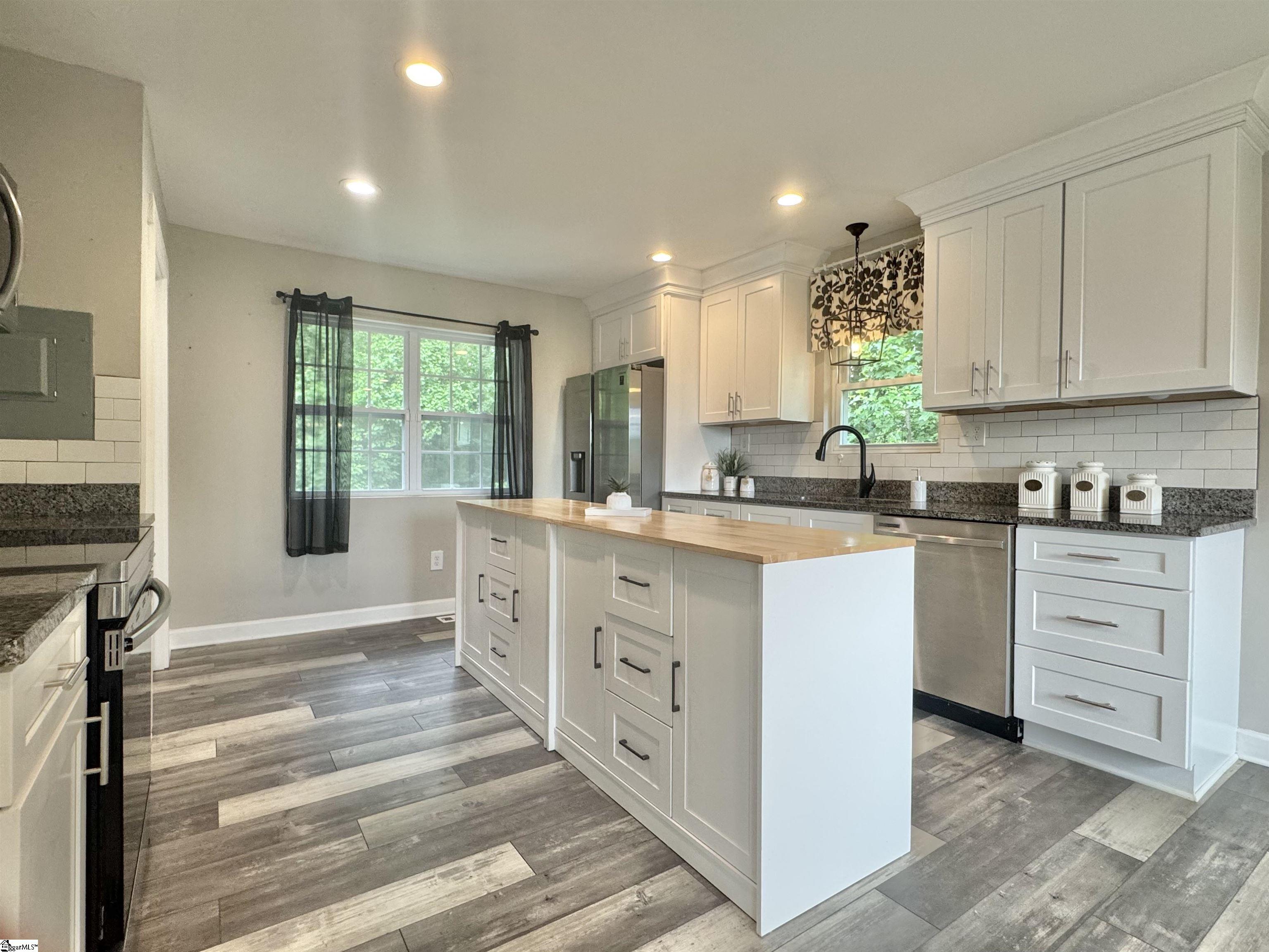 409 Pleasant View Road