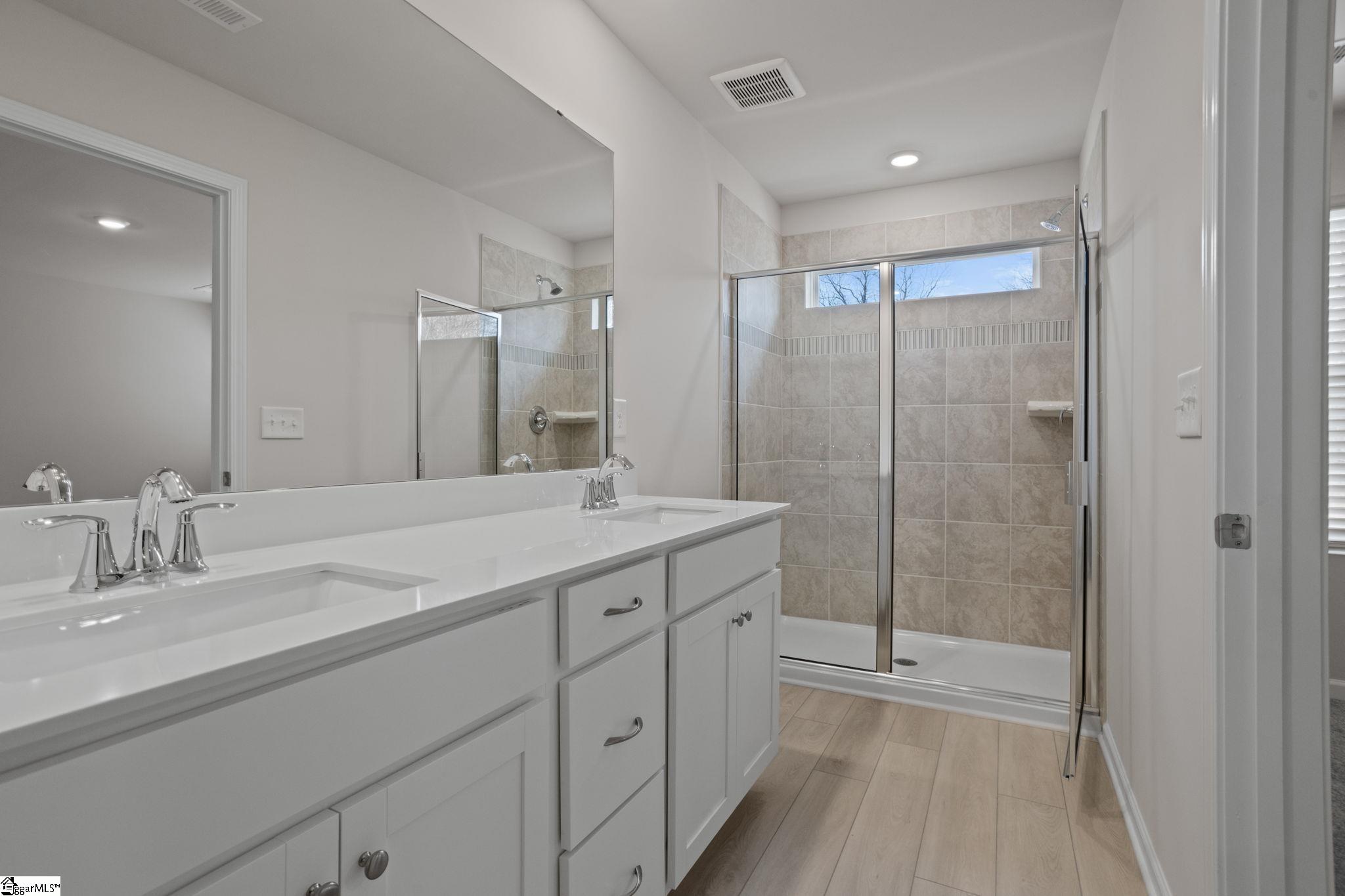 Reidville, South Carolina 29375, United States, 3 Bedrooms Bedrooms, ,3 BathroomsBathrooms,Residential,Active,143356