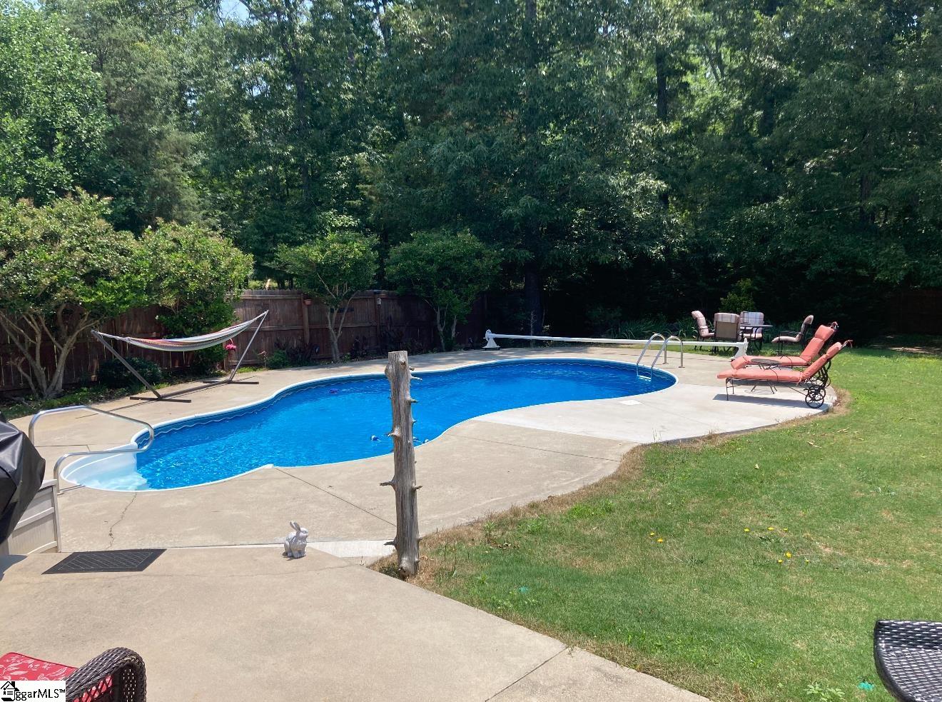 9 Canterbrooke Court