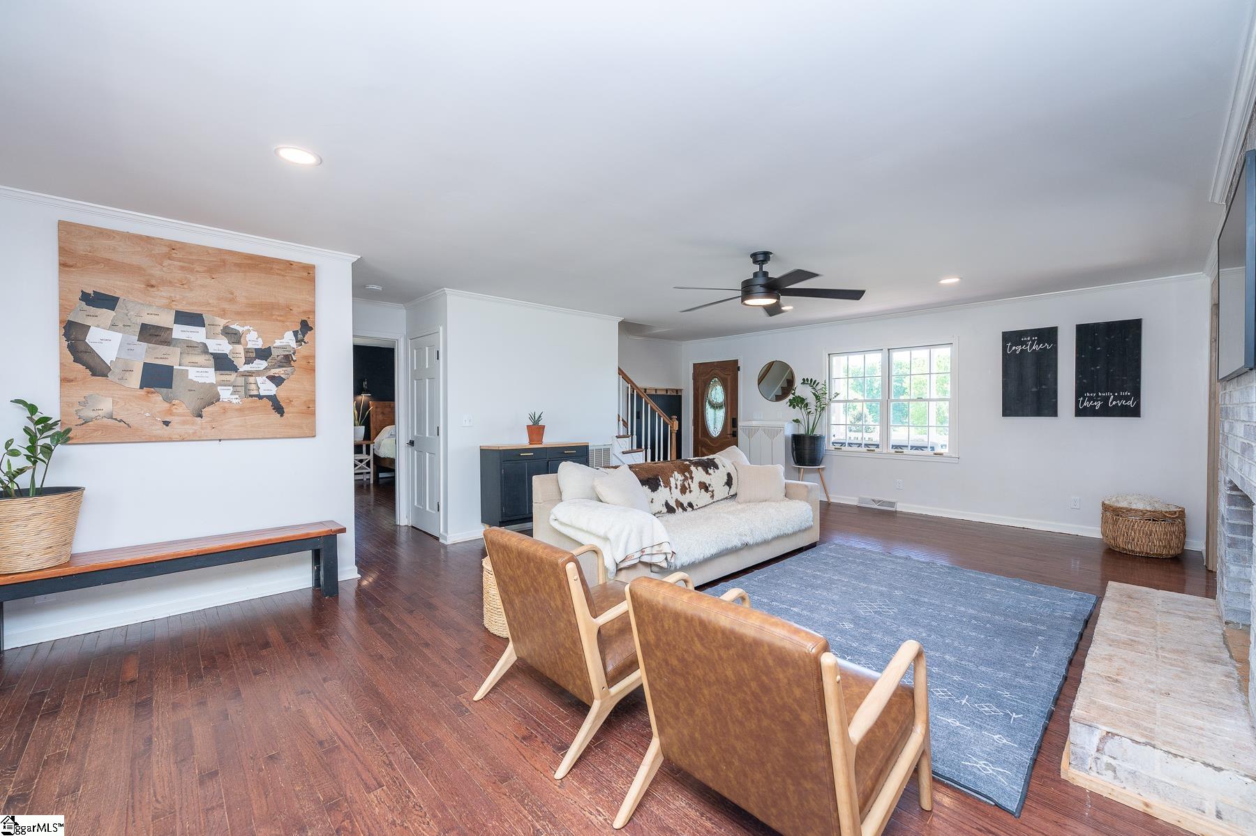 206 Mountain Crest Drive