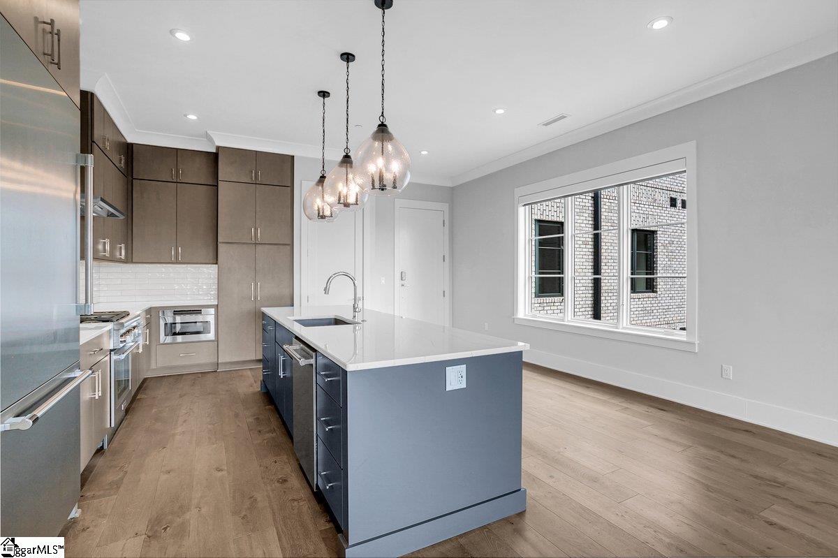 Greenville, South Carolina 29601, United States, 2 Bedrooms Bedrooms, ,2 BathroomsBathrooms,Residential,Active,218775