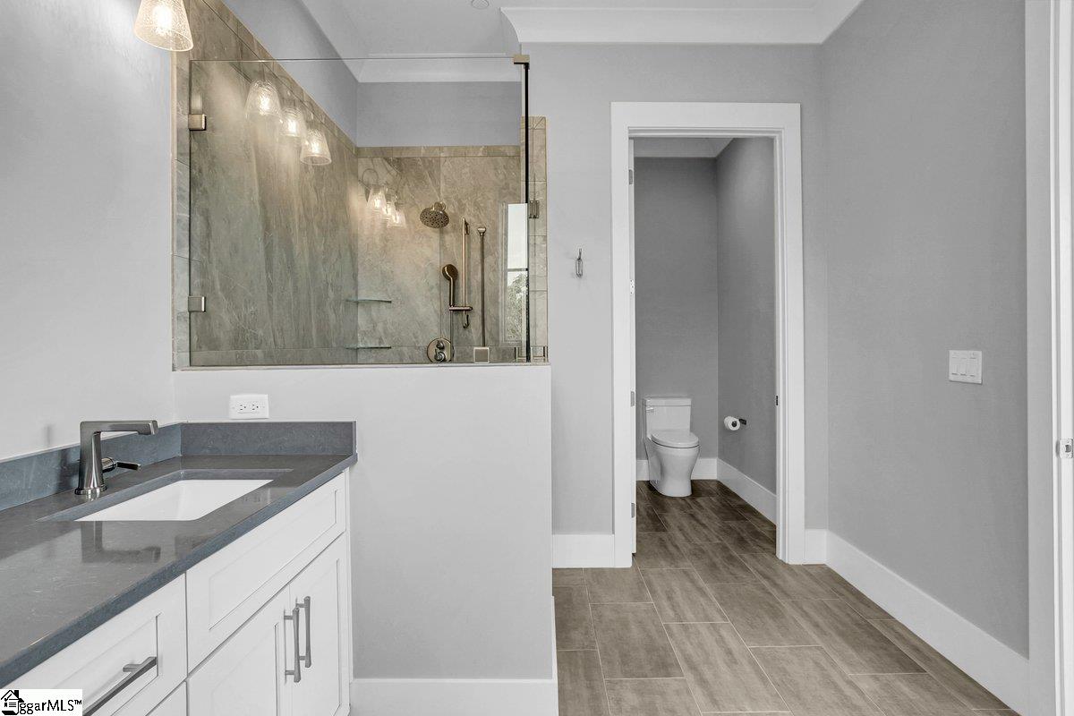 Greenville, South Carolina 29601, United States, 2 Bedrooms Bedrooms, ,2 BathroomsBathrooms,Residential,Active,218775