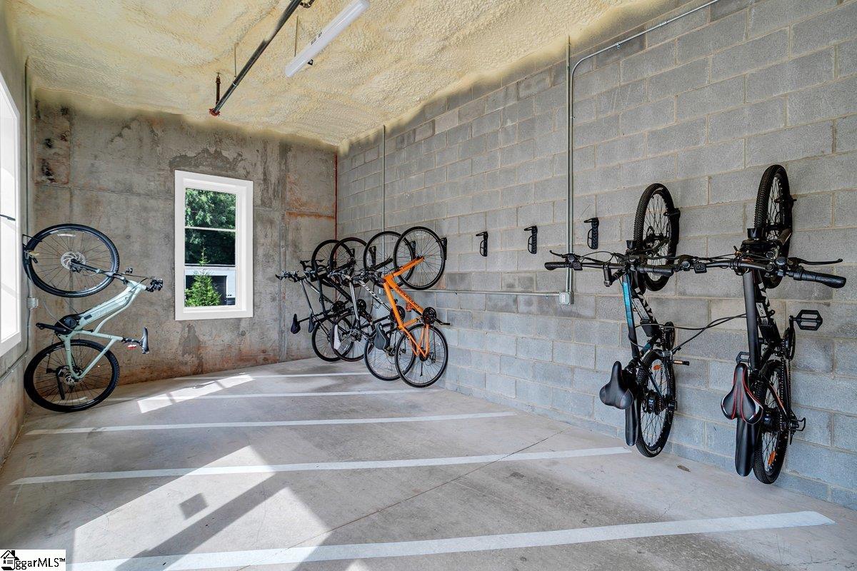 Greenville, South Carolina 29601, United States, 2 Bedrooms Bedrooms, ,2 BathroomsBathrooms,Residential,Active,218775