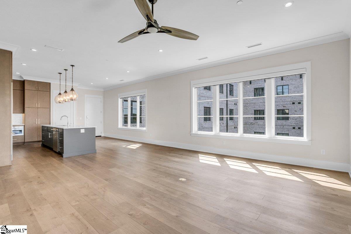 Greenville, South Carolina 29601, United States, 2 Bedrooms Bedrooms, ,2 BathroomsBathrooms,Residential,Active,218775