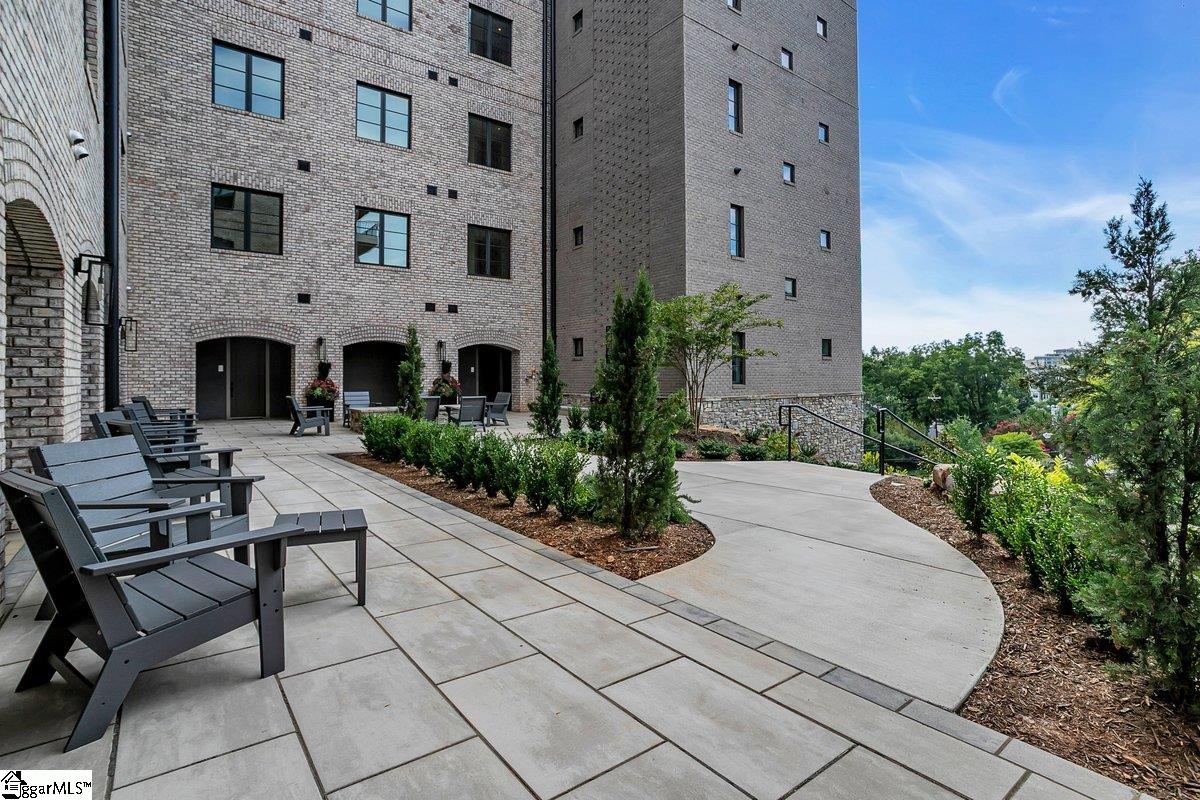 Greenville, South Carolina 29601, United States, 2 Bedrooms Bedrooms, ,2 BathroomsBathrooms,Residential,Active,218775