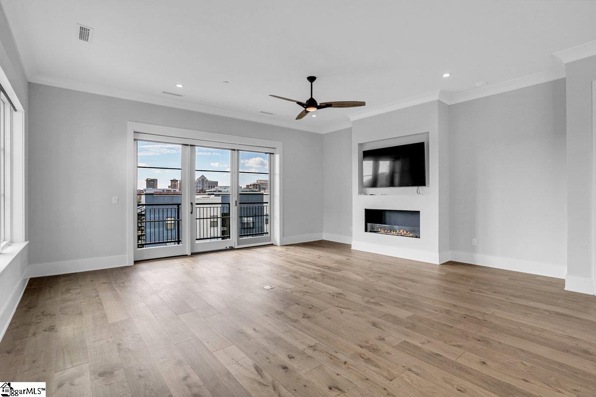 Greenville, South Carolina 29601, United States, 2 Bedrooms Bedrooms, ,2 BathroomsBathrooms,Residential,Active,218775