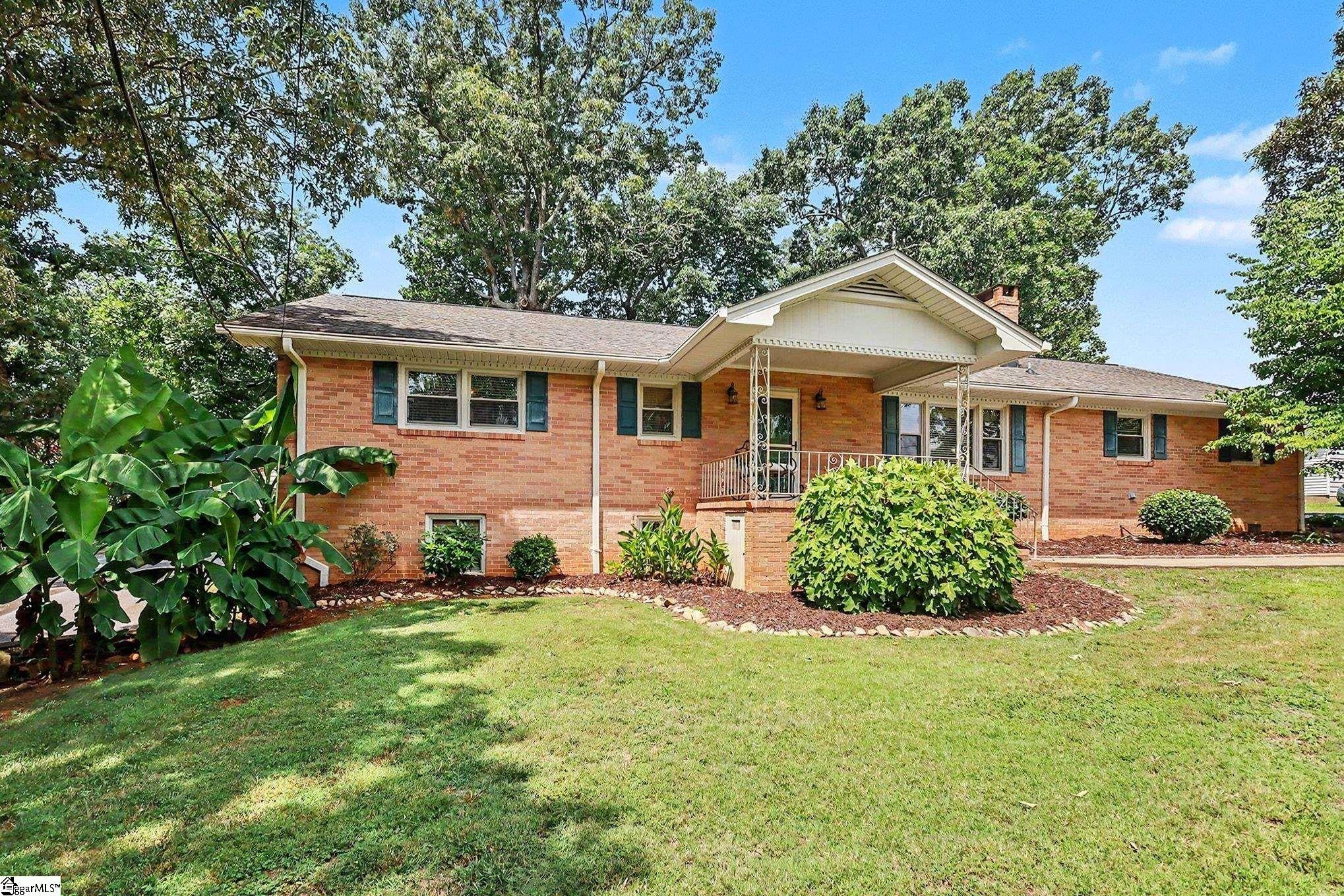 1095 Alexander Road