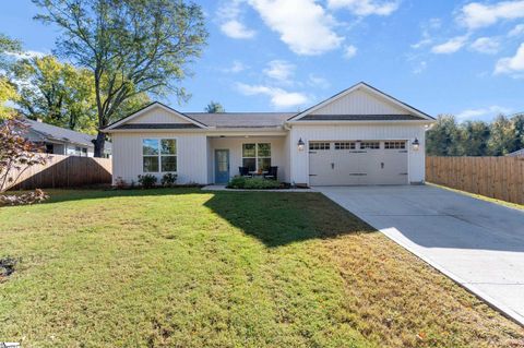 Photo of 5A Hall Road, Greenville, SC 29609 (MLS # 1573662)