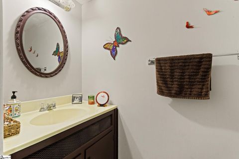 Tiny photo for 37 Briarglen Place, Greenville, SC 29615 (MLS # 1577044)