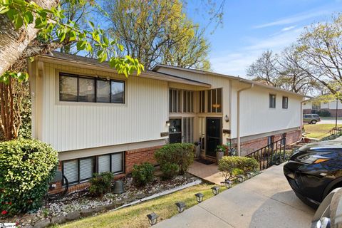 Tiny photo for 37 Briarglen Place, Greenville, SC 29615 (MLS # 1577044)