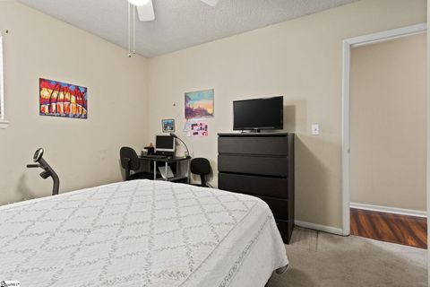 Tiny photo for 37 Briarglen Place, Greenville, SC 29615 (MLS # 1577044)