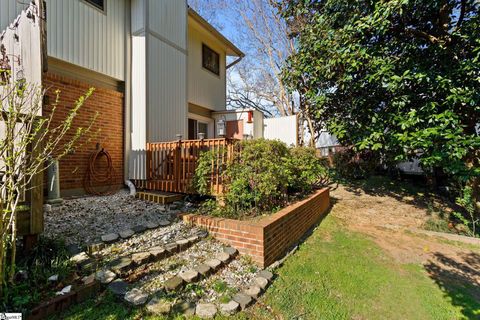 Tiny photo for 37 Briarglen Place, Greenville, SC 29615 (MLS # 1577044)