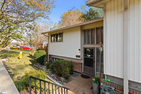 Tiny photo for 37 Briarglen Place, Greenville, SC 29615 (MLS # 1577044)