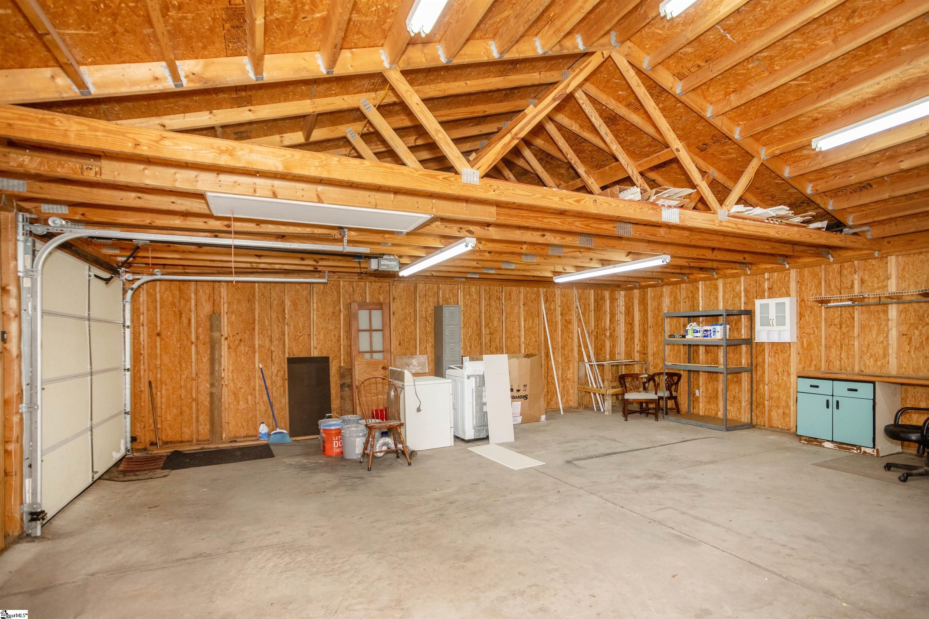 Taylors, South Carolina 29687, United States, 3 Bedrooms Bedrooms, ,2 BathroomsBathrooms,Residential,Contingent,85786