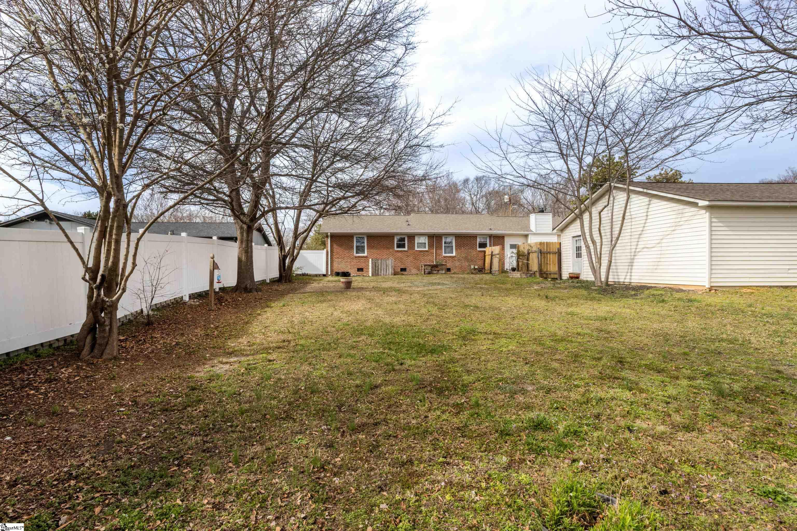 Taylors, South Carolina 29687, United States, 3 Bedrooms Bedrooms, ,2 BathroomsBathrooms,Residential,Contingent,85786