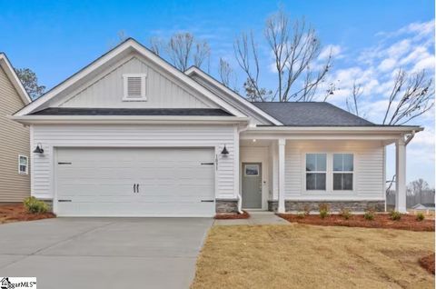 Photo of 1031 Whitefox Drive Lot 53 #Lot 53, Spartanburg, SC 29307 (MLS # 1577885)