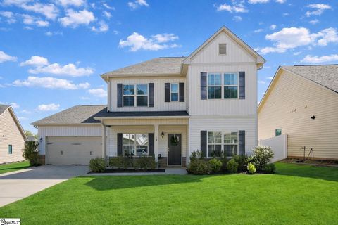 Photo of 10 Harvestwood Place, Greenville, SC 29605 (MLS # 1587728)